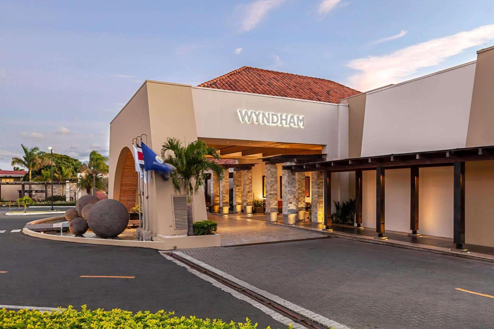 Wyndham San Jose Herradura Bagian luar foto Windham Center